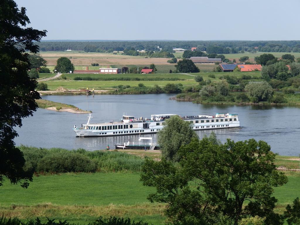 Ferien- Und Wellnesshotel Waldfrieden Hitzacker Exterior foto