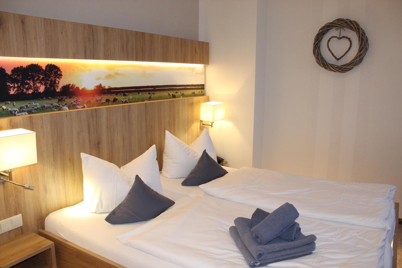 Ferien- Und Wellnesshotel Waldfrieden Hitzacker Exterior foto